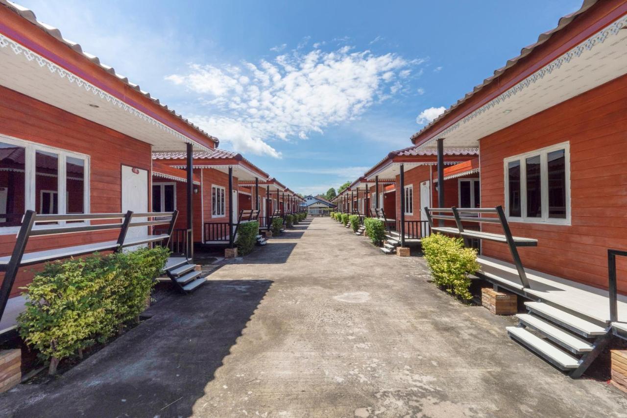 Ban Rai  Oyo 1166 Train Way Resort מראה חיצוני תמונה